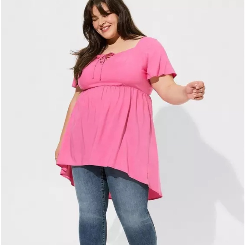 NWT Torrid Babydoll Challis Lace Up Hi Low Top. Pretty pink color size 0